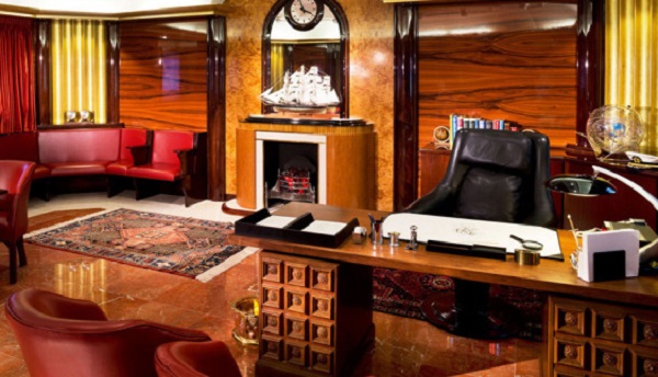  'Office of the Commodore' is an office honoring L. Ron Hubbard