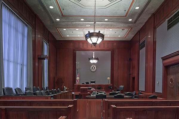 courtroom-898931_640