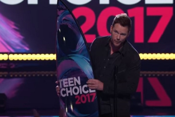 Chris Pratt thanks Jesus at Teen Choice Awards