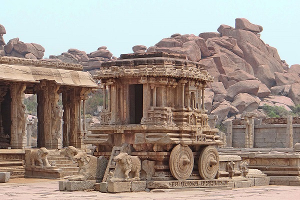 Stone Chariot Lord Vishnu Hindu temple Vitthala Vittala Hampi Karnataka IndiaBy  Jean-Pierre Dalbéra (Flickr: Le temple de Vitthala (Hampi, Inde)) [CC BY 2.0], via Wikimedia Commons