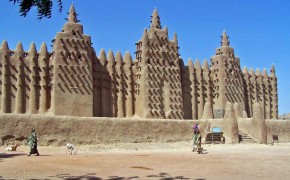 Timbuktu’s Oldest Mosque, Djinguereber, is Spared During Terrorist Attacks