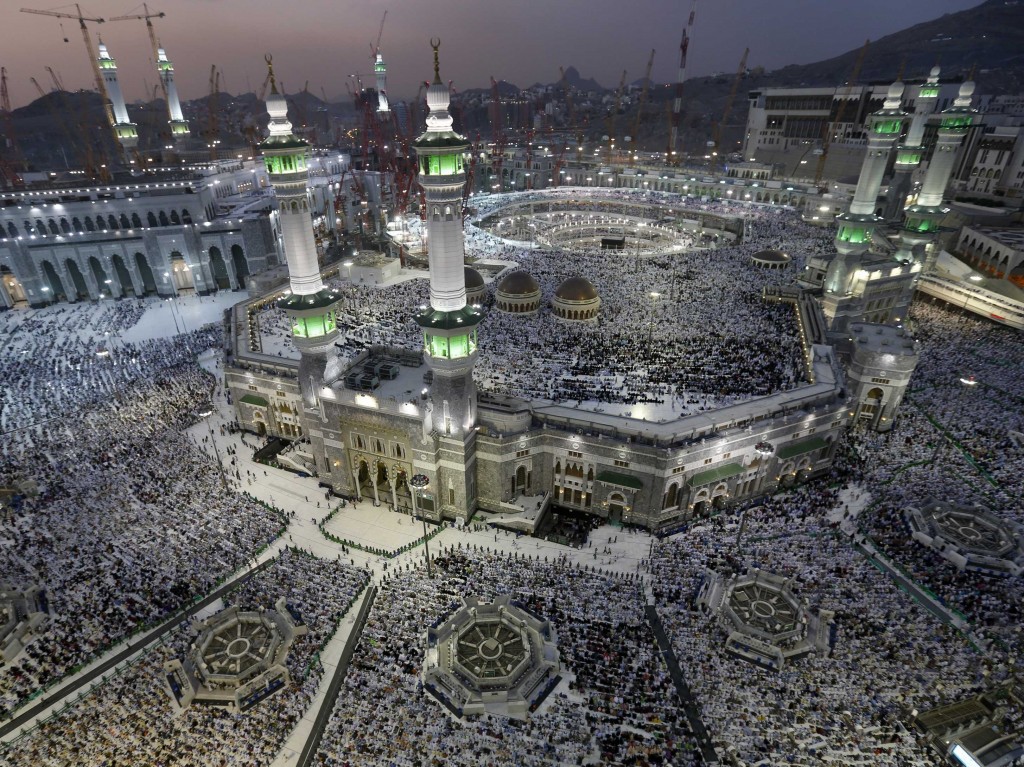 stunning-photos-of-2-million-muslims-making-the-annual-pilgrimage-to-mecca
