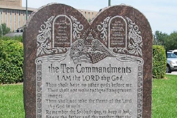 Oklahoma Opens Vote to Bring Ten Commandments Monument Back