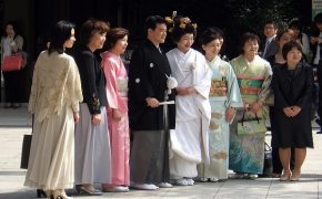 What are the Traditions of a Shinto Wedding?