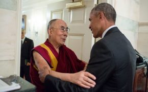 Dalai Lama Meets Barack Obama in India to Discuss World Peace