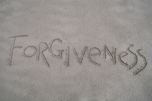 forgiveness-1767432_640
