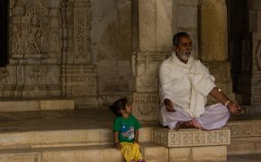 Jainist Monk Gives Support for India’s Landmark Euthanasia Legalization