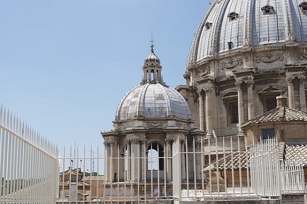 Vatican Battles Progressive Female Elements During Conferences