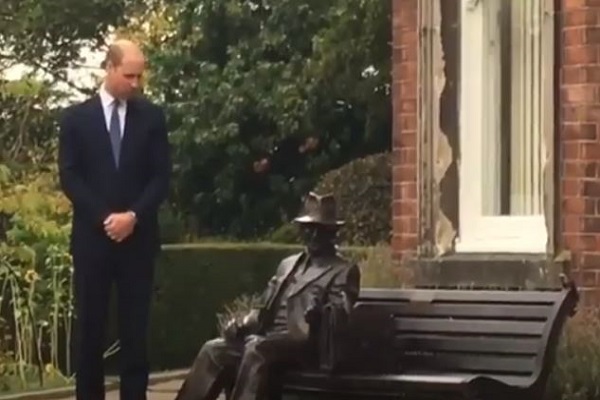 Prince William Honors Holocaust Hero Frank Foley