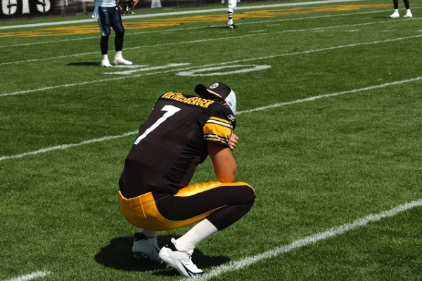 Steelers QB Ben Roethlisberger Honored Tree of Life Synagogue Victims