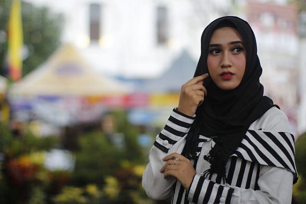 Muslim Fashion: The Beauty of Modesty