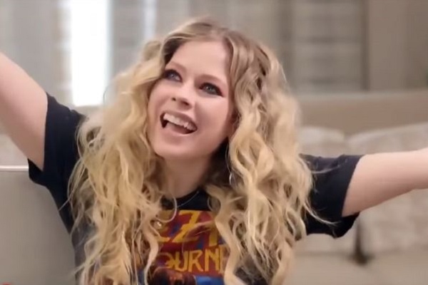 Avril Lavigne Upsets Christian Fans with New Single “I Fell in Love With the Devil”