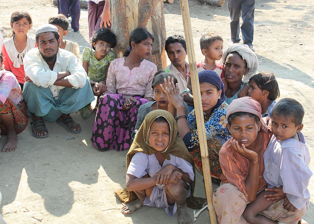 Displaced Rohingya peope in Rakhine State By Foreign and Commonwealth Office - Flickr, OGL