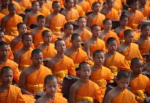 Thailand, Buddhist monks