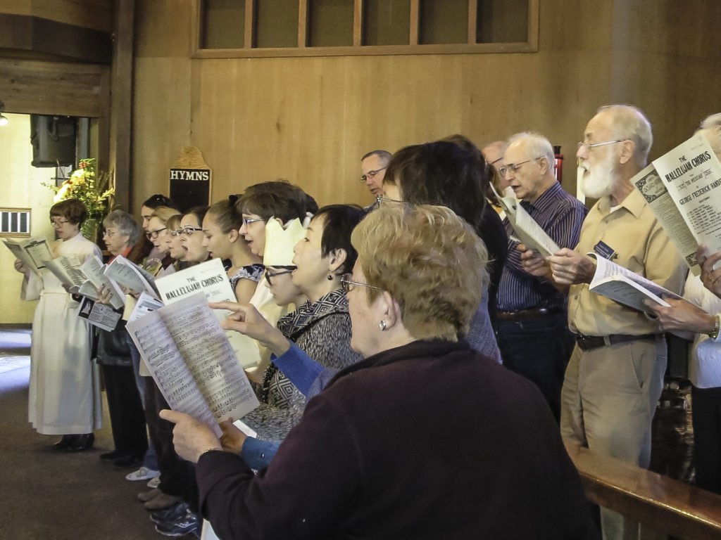 Baptists singing hymns