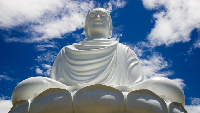 Burma’s Military Unveils Massive Buddha Statue in Bid to Garner Support Amid Civil War