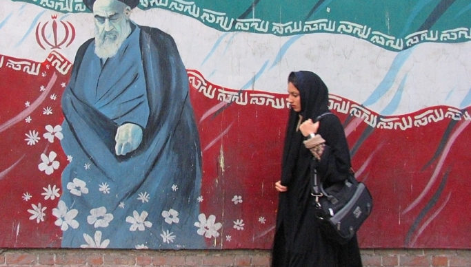 Iran Launches New Crackdown, Targeting E-commerce Giant for Photos of Female Employees Without Headscarves