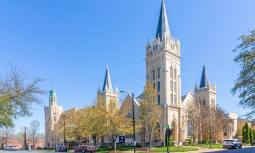 Amid Declining Membership Numbers, Southern Baptists Confront Demands for Women Pastors, Legal Bills at Annual Convention