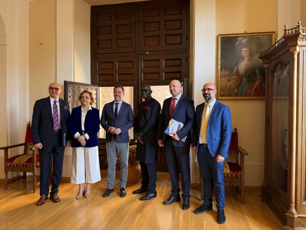 From left: Dr. Barna Magyarosi, President of AIDLR, Ms. Soledad de Frutos del Valle, the representative of the Diputación Provincial de Toledo; Mr. Carlos Velazquez Romo, Mayor of Toledo, Dr. Adama Dieng, President of the AIDLR Honorary Committee; Mr. Paulo Macedo, Secretary General of the AIDLR and Mr. Rubén Guzmán, Secretary General of the AIDLR chapter of Spain.